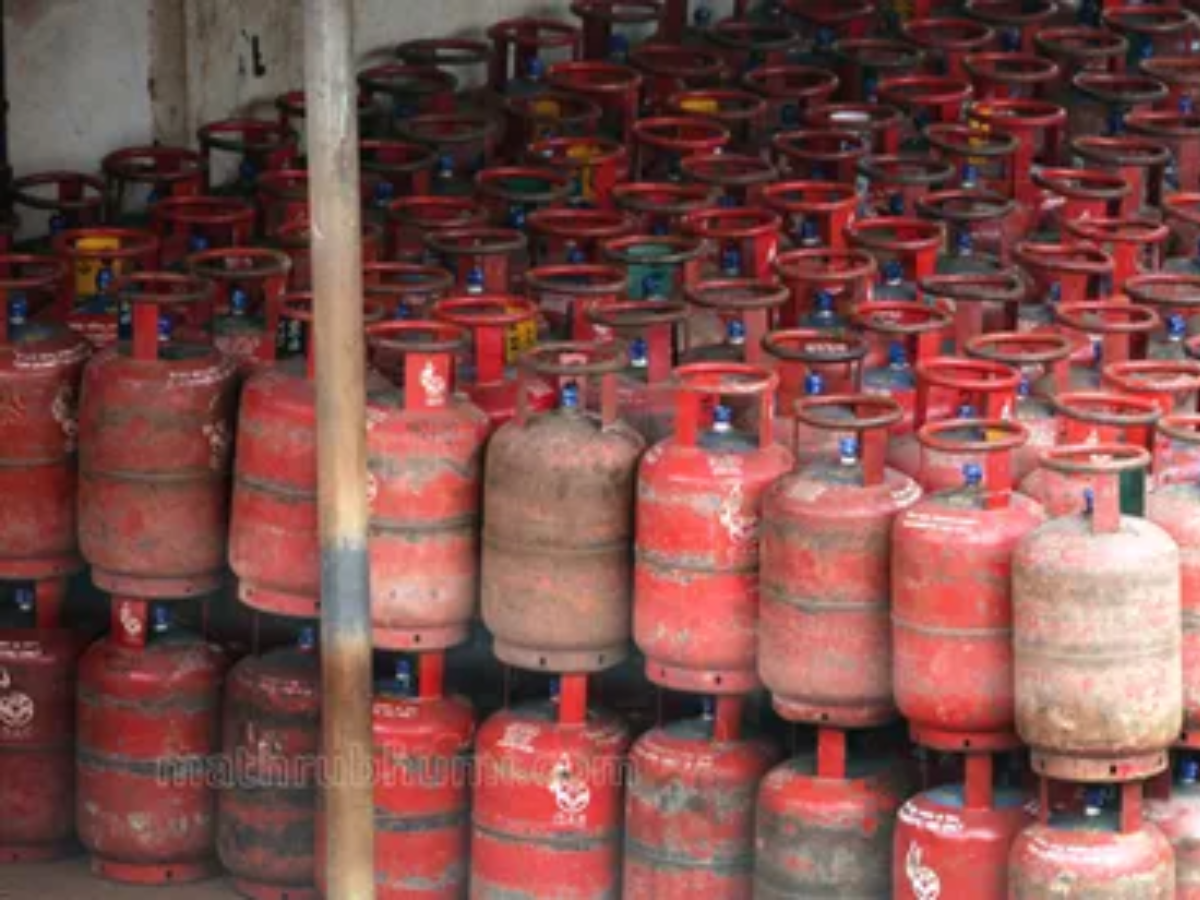 कमर्शियल LPG सिलेंडर की सप्लाई शुरू