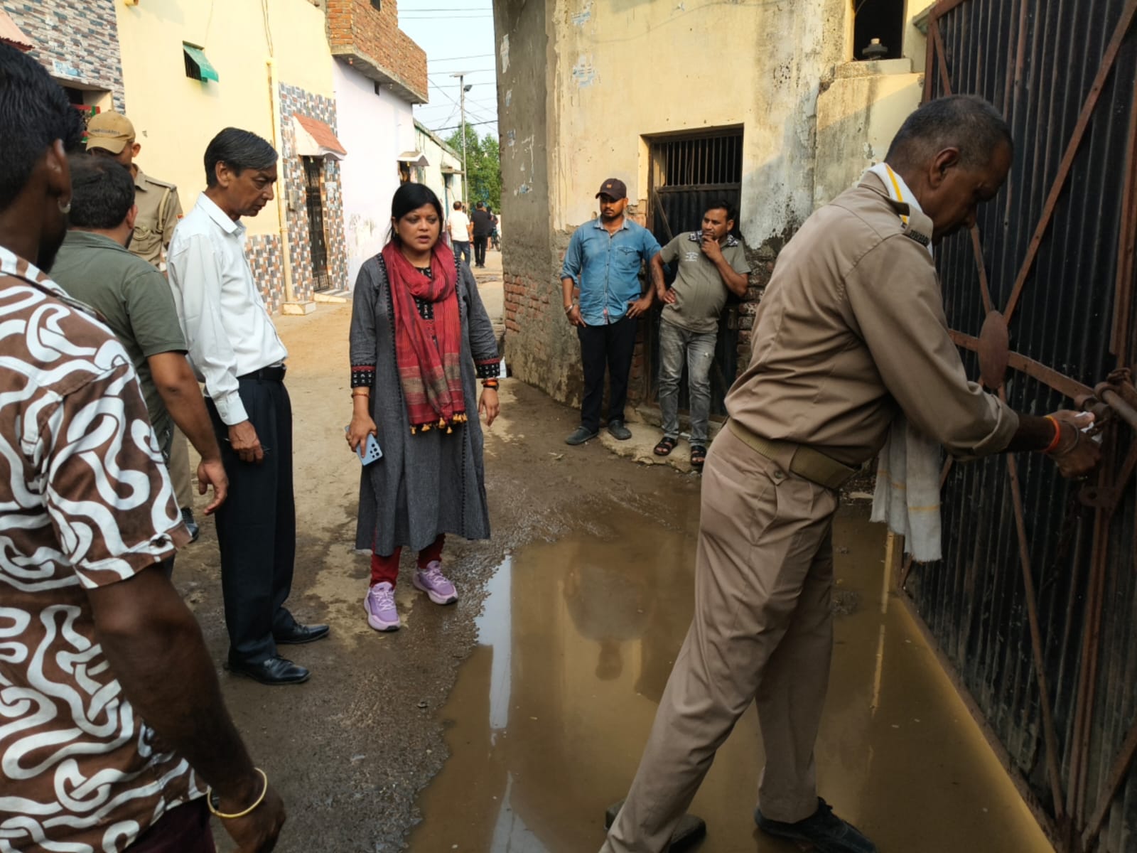 अमोनिया गैस हादसे पर प्रशासन का बड़ा एक्शन, बर्फ फैक्टरी सील