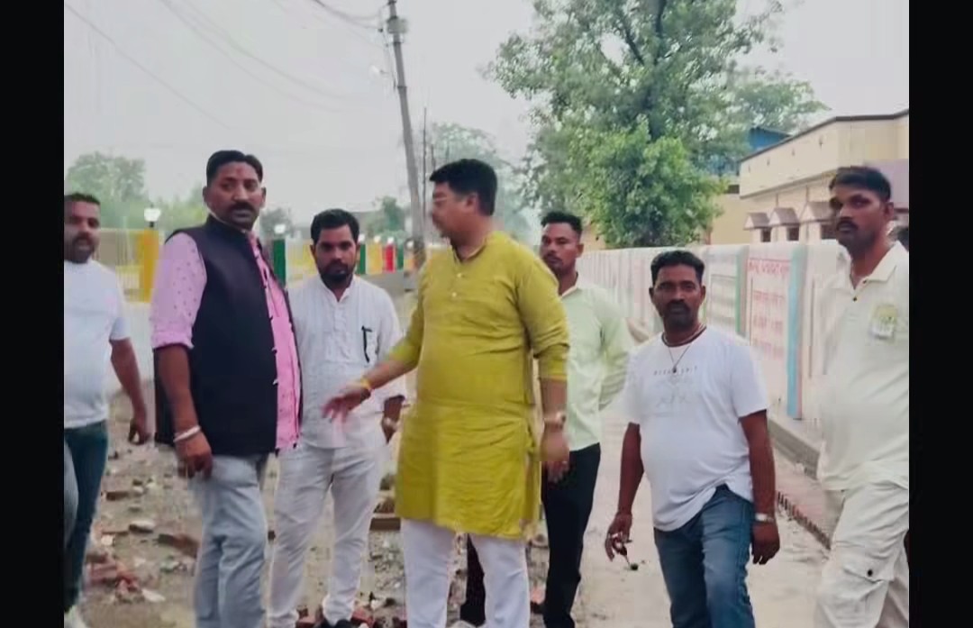 प्रदेश मंत्री गुंजन सुखीजा ने गूलरभोज में निर्माणाधीन पार्कों का किया निरीक्षण
