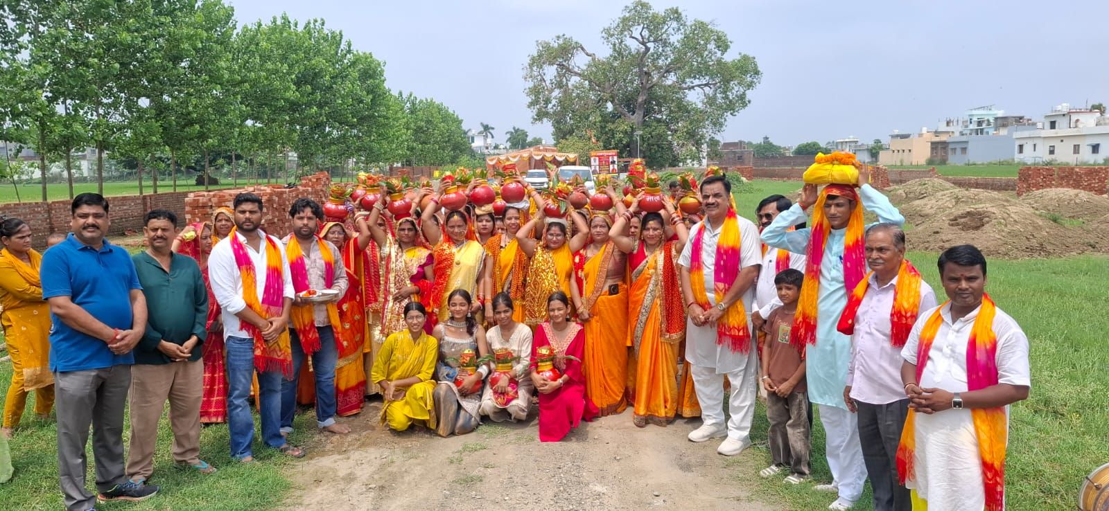 भव्य कलश यात्रा के साथ किरतपुर में श्रीमद्भागवत कथा का शुभारंभ