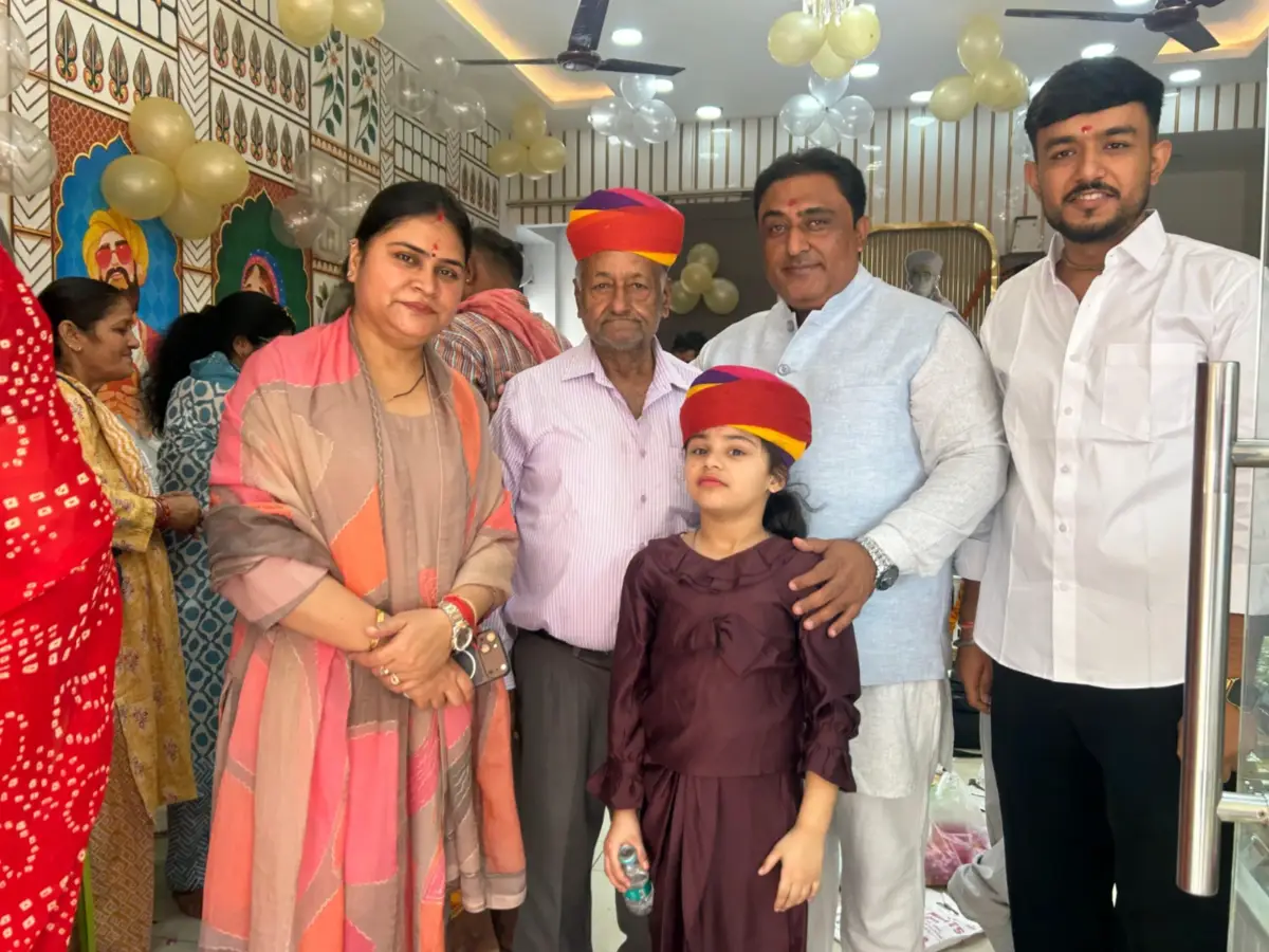 963441_cropped.webp